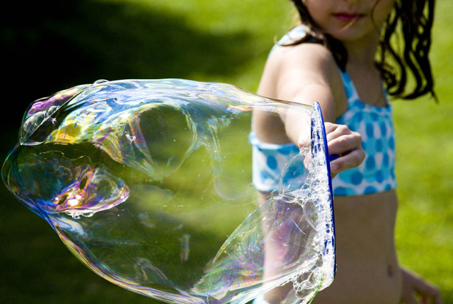 DIY Gigantic Bubbles Recipe