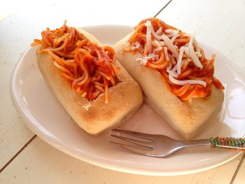 Make Spaghetti Boats for a Fun Family Dinner